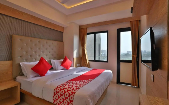 Hotel Acme by Sky Stays