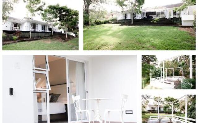 Leopard Tree Bed & Breakfast