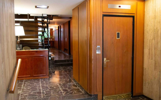 Apartment in Recoleta Buenos Aires next to an Embassy