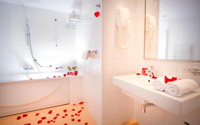 Aminess Vival Maestral Hotel