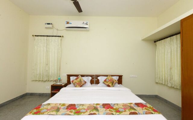 OYO 9785 Home Spacious 3BHK Rock Beach