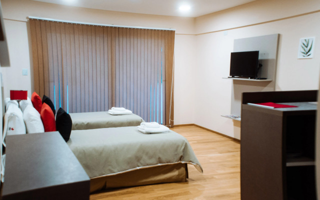 Apart Hotel Quijote by DOT Suites