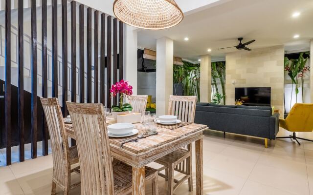 Montana Berawa Villa by Betterplace