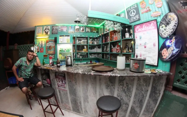El Latino Otel
