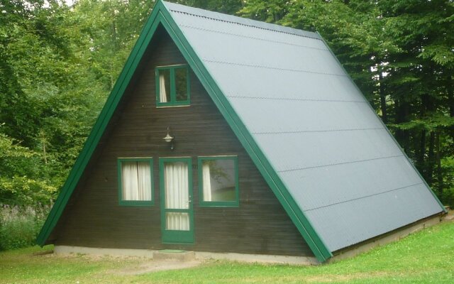 Detached, wooden holiday home, close to the Twistesee lake