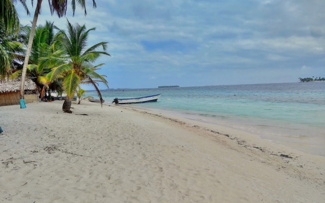 San Blas Private Over-the-Water Cabin