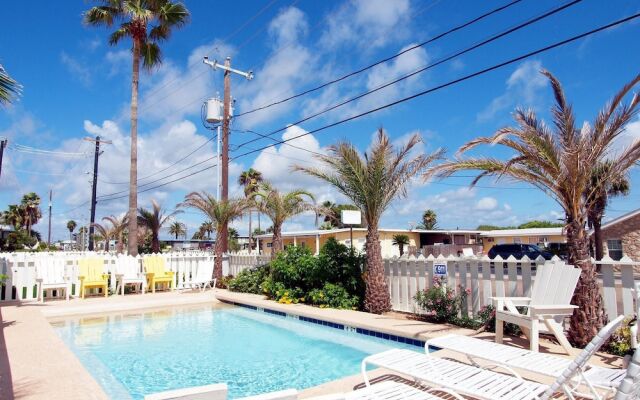 Beach Club Clubhouse 3