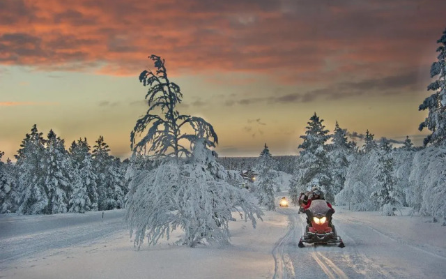 Kakslauttanen Arctic Resort