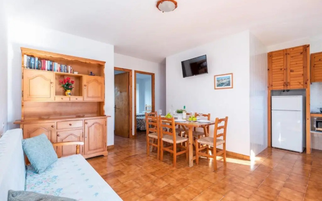 Brisa Mar 2, 2 bedroom apartment, Cala'n Bosch - Hotel in Ciudadela de Menorca - Photo 3
