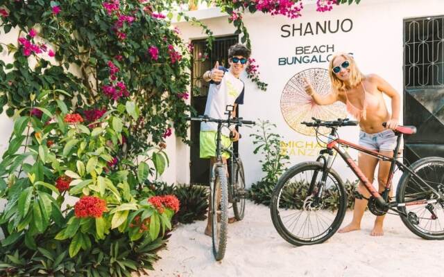 Shanuo Beach Bungalows