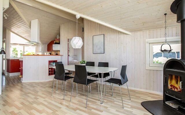6 Person Holiday Home in Svendborg