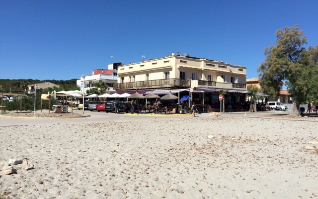 Mallorca Beach front line house 6 pers