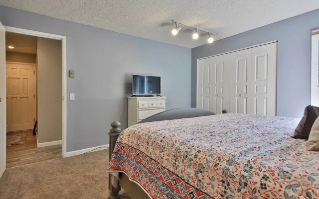 Beachfront Condo - Mutiny Bay by Avantstay Views