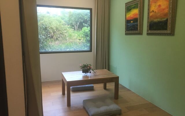 Loha Family Beachside Homestay