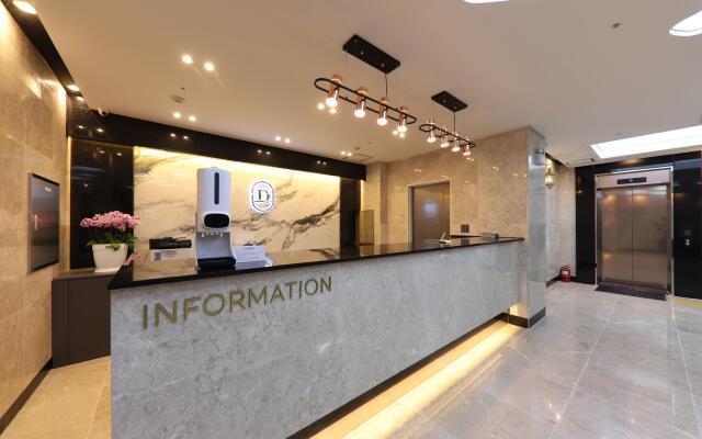 Hotel Demer