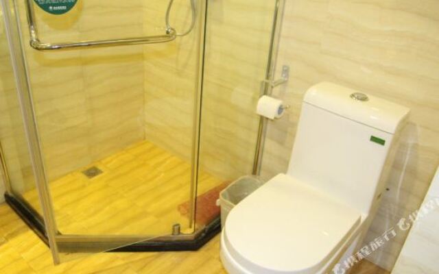 柳成商务酒店(汽轮广场站店)