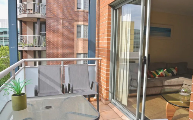 Liv Apartments Darling Harbour