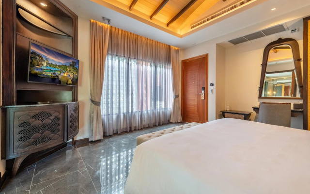 Phukalini Luxury Pool Villa & Onsen