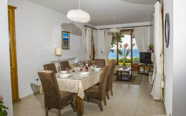 Villa Minoas Large Private Pool Walk to Beach Sea Views A C Wifi Eco-friendly - 2565