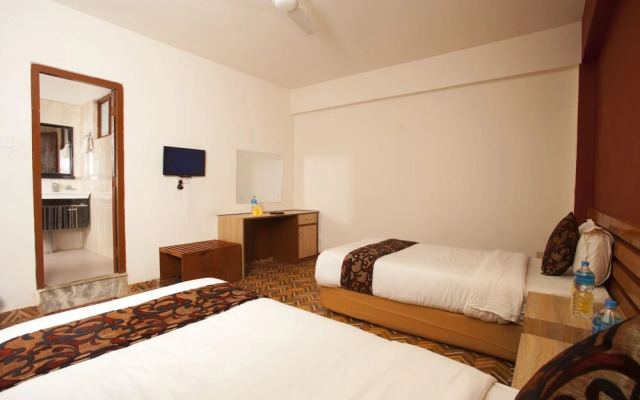 Sauraha Holiday Home