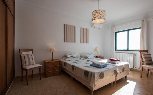 Casa Josephine by Portucasa