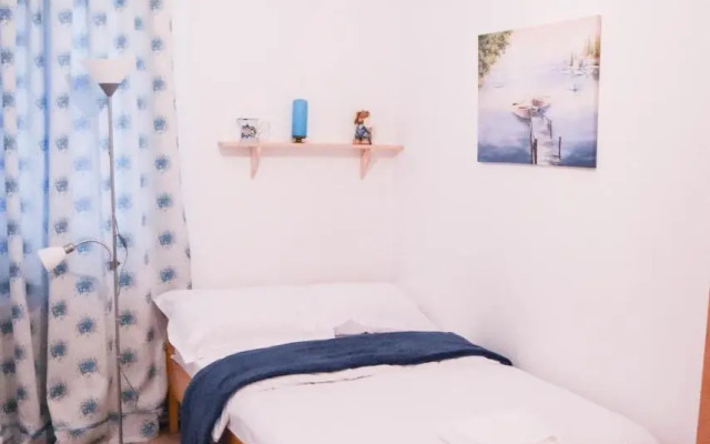 Spacious and cozy 3BD+Terrace Couples Apartment