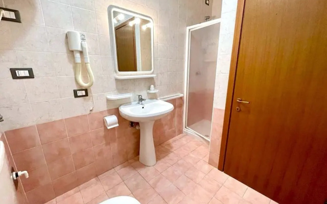 Sunny Retreat in Lido Altanea