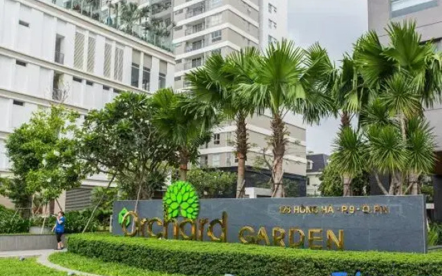 Orchard Parkview Skyport Suites Apartments