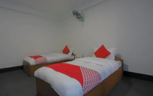 Oyo 733 Hotel Roto