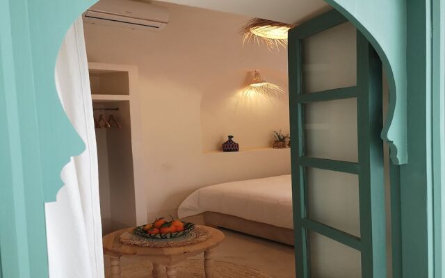 Riad Naanaa - Adults Only