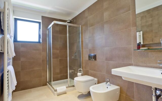 Luxurious Villa Novigrad With Swimming Pool