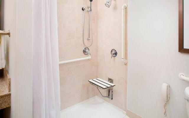 Courtyard by Marriott Roanoke Airport