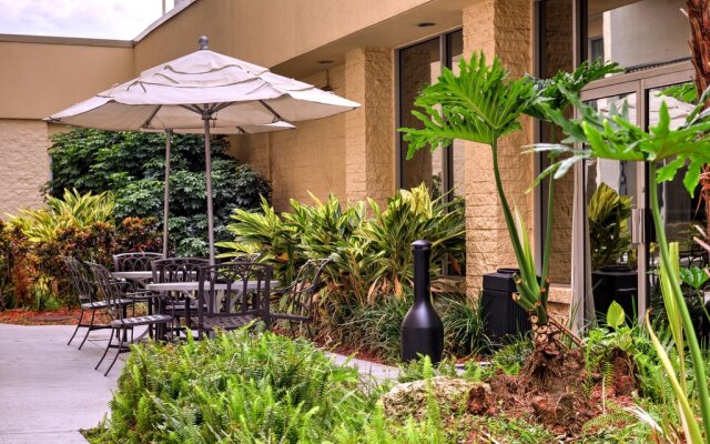 DoubleTree by Hilton Hotel Tampa Airport - Westshore