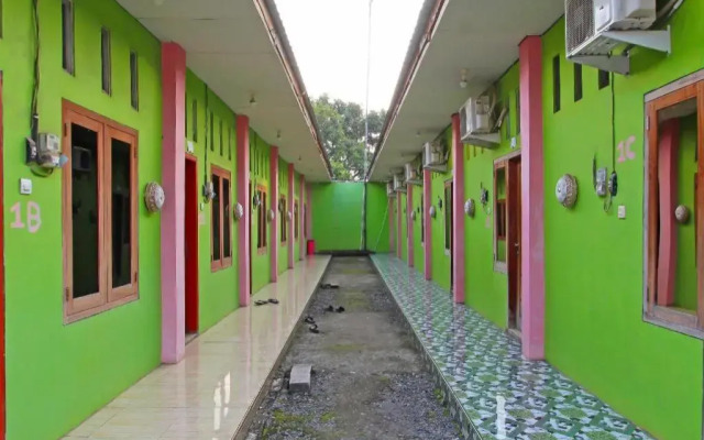 OYO 91475 Srikaya Hotel 2