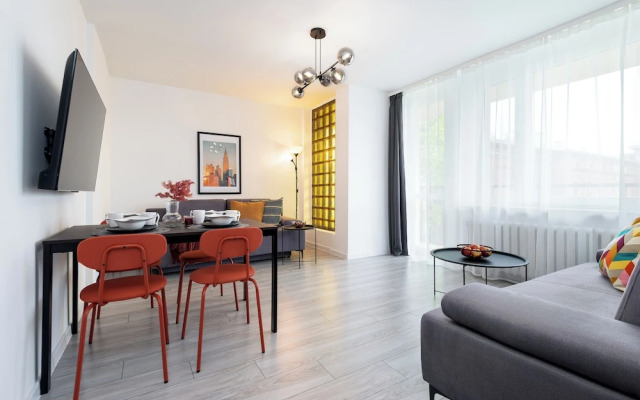 Family - by Kairos Apartments