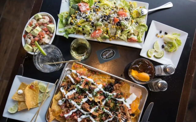 Sosuite Studio Penthouse w Gym On-site Bar