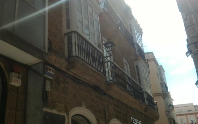 Apartamentos Turísticos Aires De Cádiz