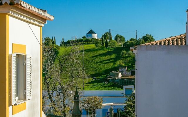A23 - Barao de Sao Joao Townhouse