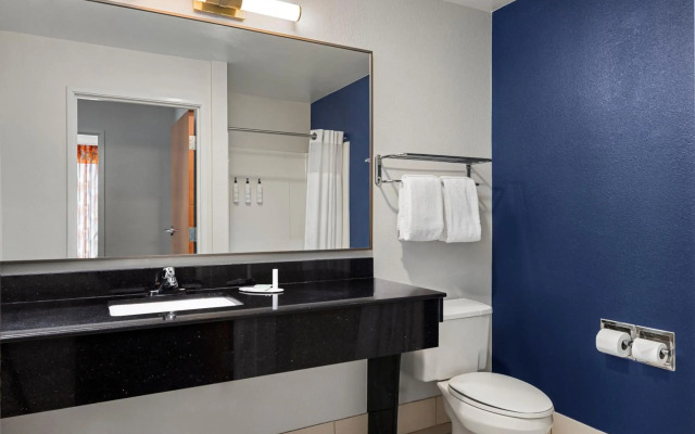 Fairfield Inn & Suites Columbus East
