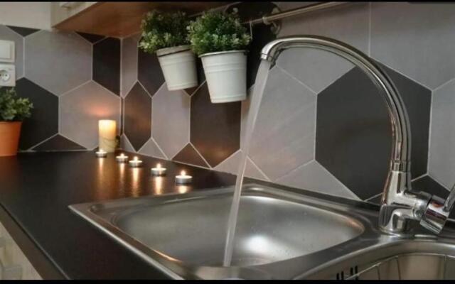 Athens City Themis 6