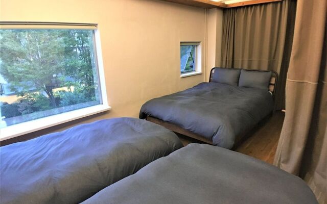Higashi-Gokencho M-building 2F