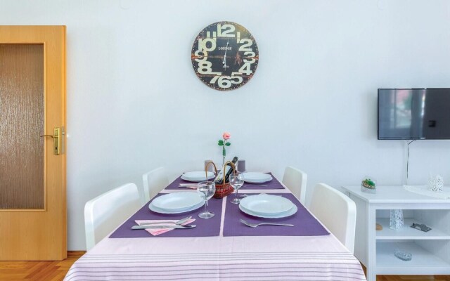Beautiful Apartment in Crikvenica With Wifi and 2 Bedrooms