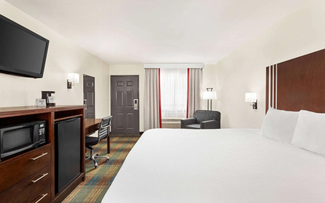 Ramada by Wyndham San Antonio Near SeaWorld/Lackland AFB