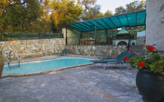 Su La Strata house  by CorfuEscapes