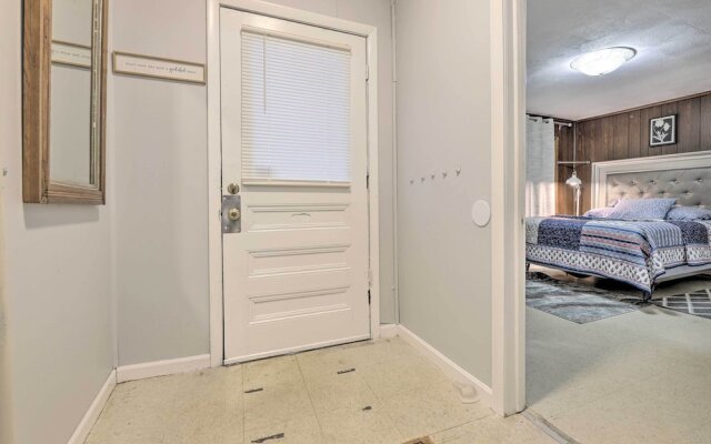 Springfield Vacation Rental: 1 Mi to Downtown