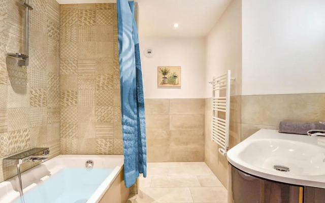 Cosy Chalet in Village of Les Allues