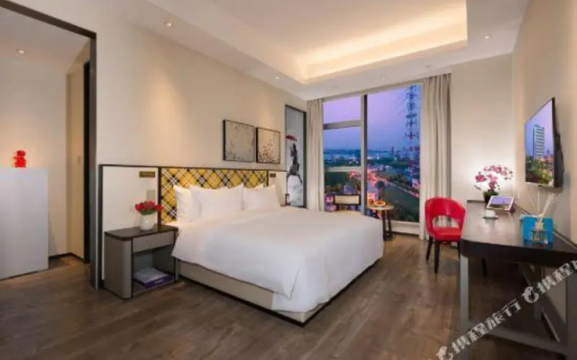 X Hotel Shuguang Atour, Shanghai Wuxu Cruise Terminal
