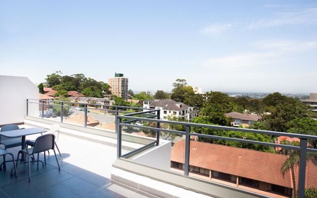 Crows Nest 16
