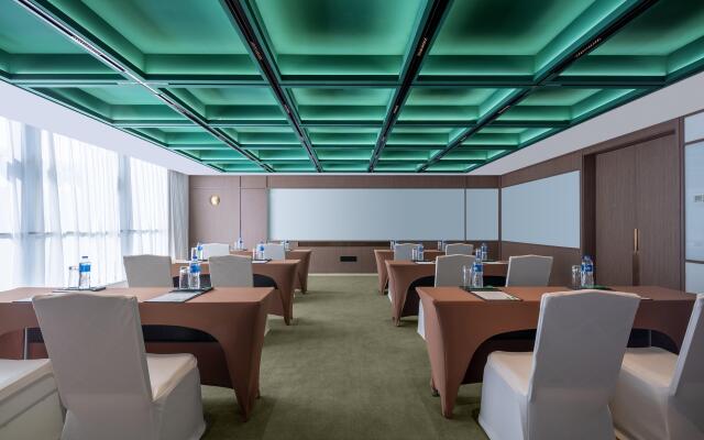 Holiday Inn Beijing Focus Square by IHG