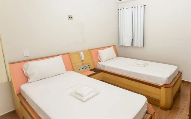 HOTEL JABAQUARA IMIGGRANTES - METRO JABAQUARA - 2KM SãO PAULO EXPO